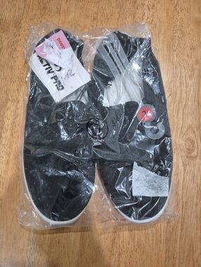 NWT Activ Pro Slip-On Black And White Canvas Shoes